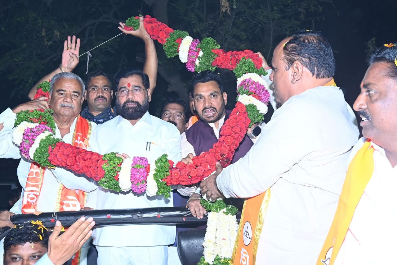 Shiv Senas power show rally in Hatkanangale